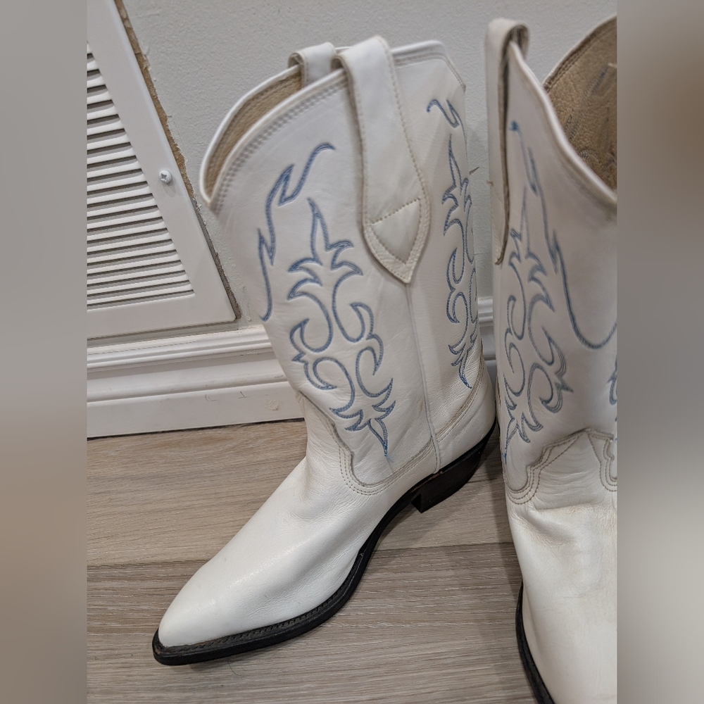 🤠 Vintage Nocona White Leather Cowboy Boots – Made in USA (Women’s 5B) - Picture 5 of 13